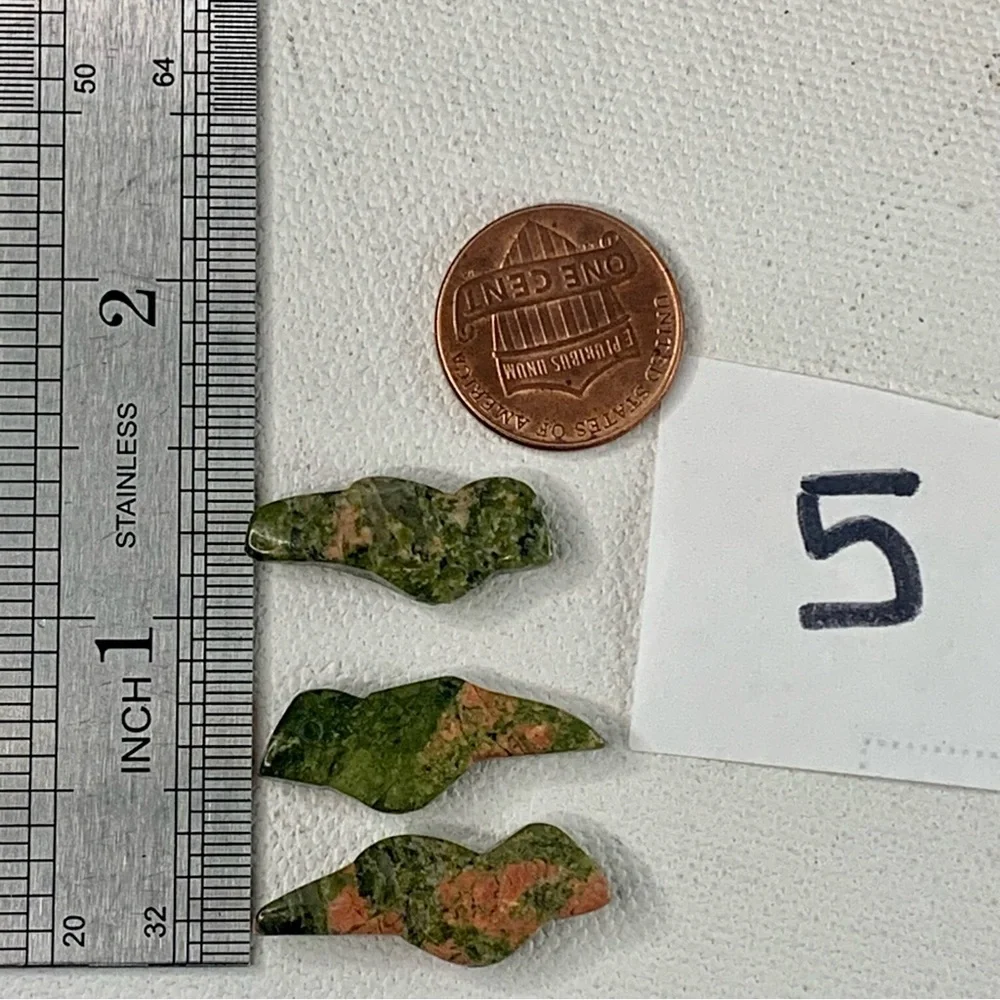 3 Native American Style Carved Bird Fetish Animal Stone Beads Pink Green Unakite